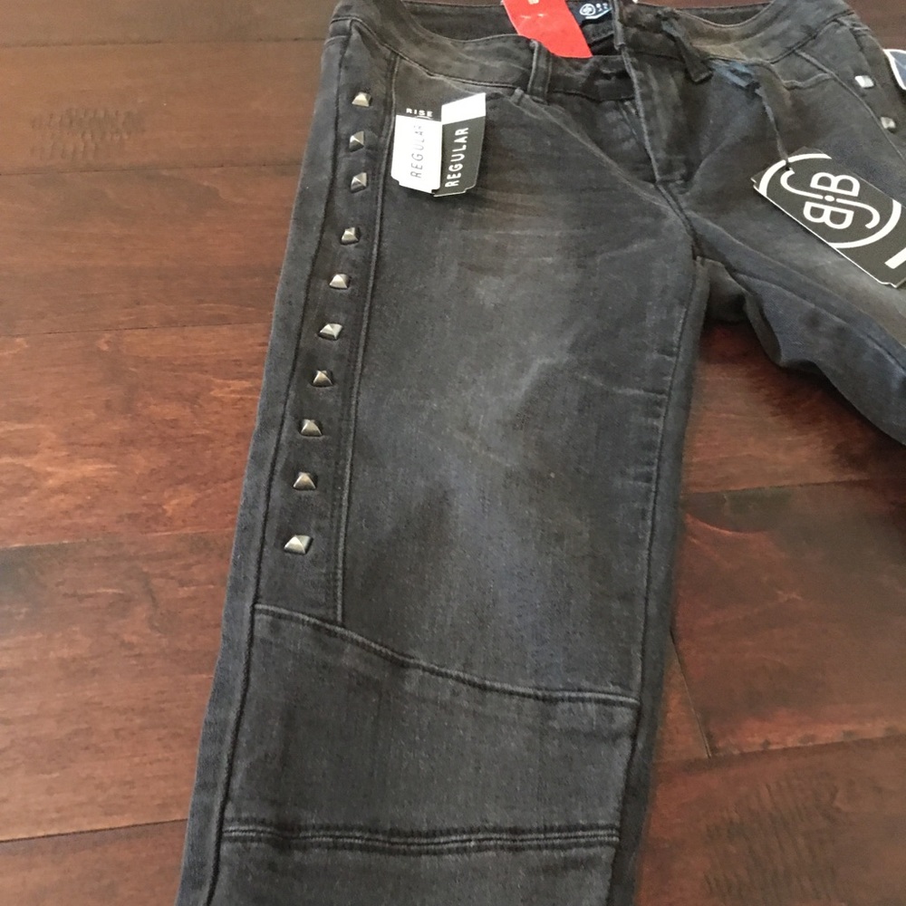 NEW Women’s sz 5 black Boom Boom Jeans